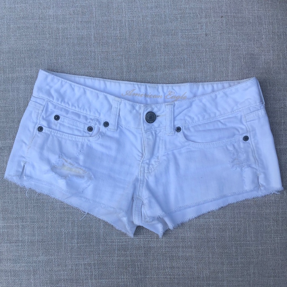 American Eagle Size 0 Low Rise White Denim Shorts